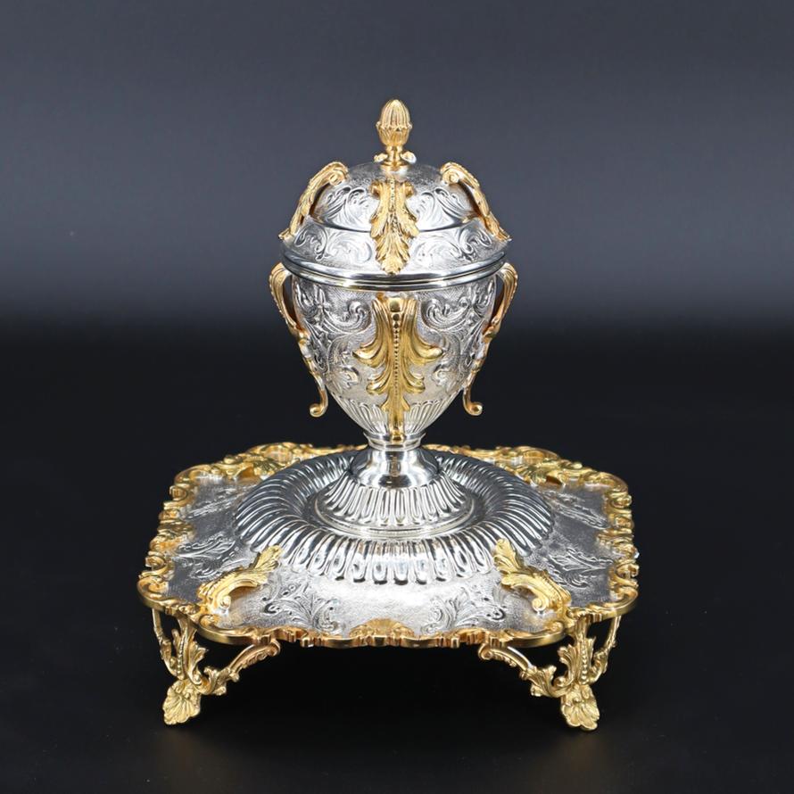 Royal gold pear