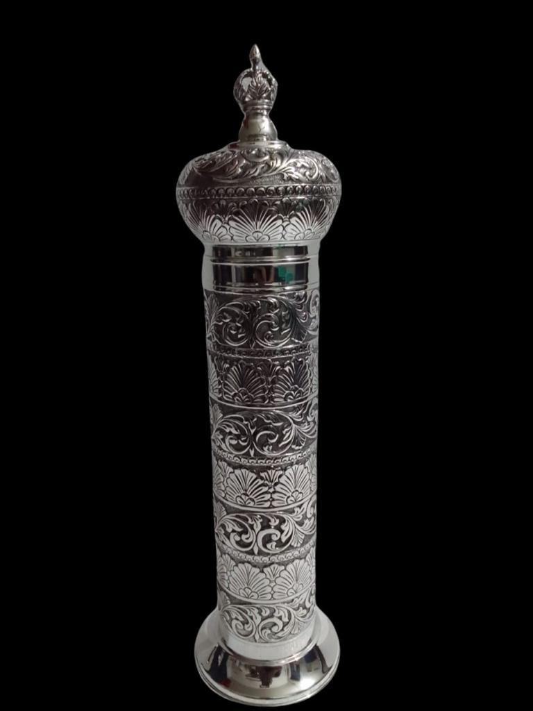 indola